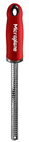 Microplane Specialty Spice Grater – Perfect for Nutmeg & Cinnamon, with Safety Cover (Red)