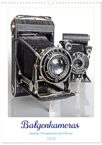 Balgenkameras - Analoge Fotoapparate mit Charme (Wandkalender 2026 DIN A3 hoch), CALVENDO Monatskalender: Die Erfindung der Fotografie ...