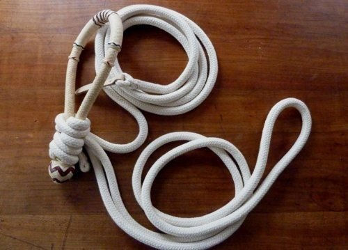 Pferdeseile_DE Mecate Westernzügel Baumwollzügel 7 Meter in der Farbe schwarz-rot-Natur