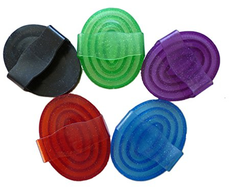 A. Hoffmann GmbH Premium-Glitzer-Gummistriegel in 5 Farben, nimmt Staub und Loose Haare auf, gleichzeitige Massage für Ihr Pferd, liegt angenehm in der Hand, Grösse 15 x 11,5 cm