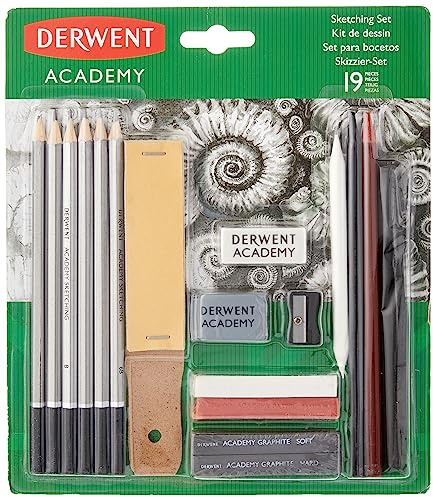 Derwent Academy Set da 12 Pezzi, 6 x Matite, 2 x Blocchi di Grafite, 2 x Bastoncini da Disegno, 2 x Pastelli, 2 x Carboni in Salice, 1 x Lima di Carta Vetrata, 1 x Sfumino, 1 x Gomma da Cancellare