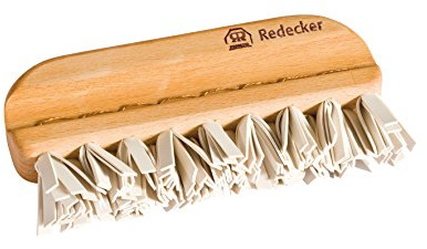 Redecker Natural Lint Brush with Oiled Beechwood, 5-1/4 inches, Easy to Clean Rubber Bristles Effectively Attract and Trap Hair, Made in Germany