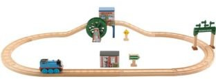Thomas & Friends Träjärnväg ångar runt sodor. - Endast en levereras.