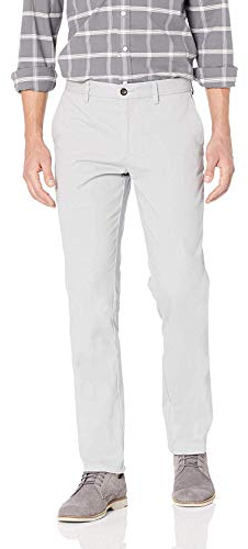 Amazon Essentials Pantaloni Chino da Lavoro da Uomo Anti-Piega e Senza Pince, Vestibilità Aderente