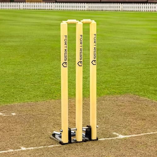 Fortress Cricket-Stümpfe mit Federrückstellung – 71cm ICC-konforme Stümpfe für Cricket | Club- & Profi-Styles | Freistehendes Cricket-Set für Senioren (Club (Hardwood))