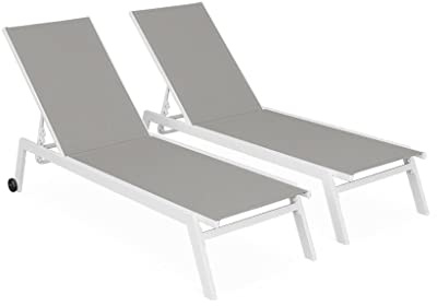 Alice's Garden - Lot de 2 Bains de Soleil Elsa en Aluminium Blanc et textilène Taupe. transats Multi Positions avec roulettes