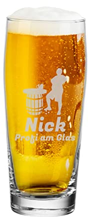 LUXENTU Bierglas mit Gravur, Willi Becher mit 0,5 Liter Eichung, Persönliche Lasergravur mit Name & Fußball-Motiv, Spielerstammtisch
