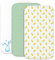 2X Spannbettlaken aus 100% Baumwolle mit Gummiband - 1X Matratzenschoner aus 100% wasserdichtem Material - 3er-Set - 55x90cm - Zitrone