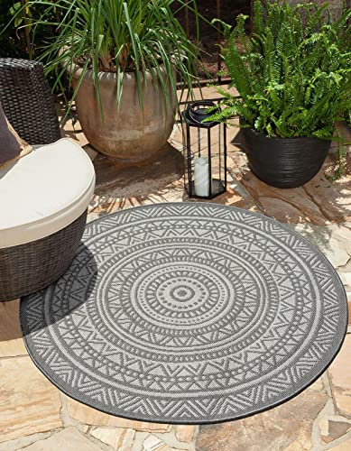 the carpet Mistra - robuster Outdoor Teppich, modern, Wetterfest & UV-beständig, für Balkon, Terrasse und Wintergarten Aber auch für die Küche geeignet, flachgewebt, Mandala, Grau, 160 x 160 cm Rund