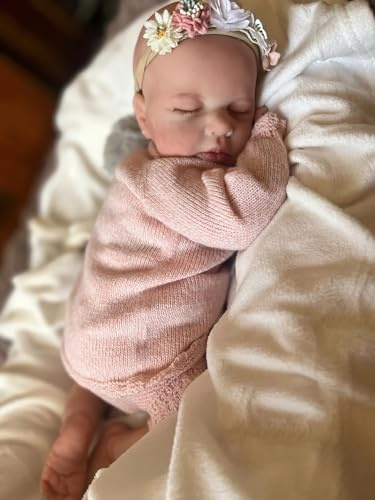MineeQu Muñecas Reborn Bebe Loulou 19 Pulgadas, Cabello Pintado a Mano, Cuerpo de Tela, Niña Dormida, Set Regalo Ropa Rosa