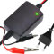 Retoo Batterieladegerät 12V 1.5A Gel Batterie KFZ Ladegerät für Oldtimer, Motorrad, Roller, Rasenmäher, Boote, LKW, PKW, Wohnwagen, Autobatterie und Motorradbatterie Ladegeräte, Ladekabel 1.3 M
