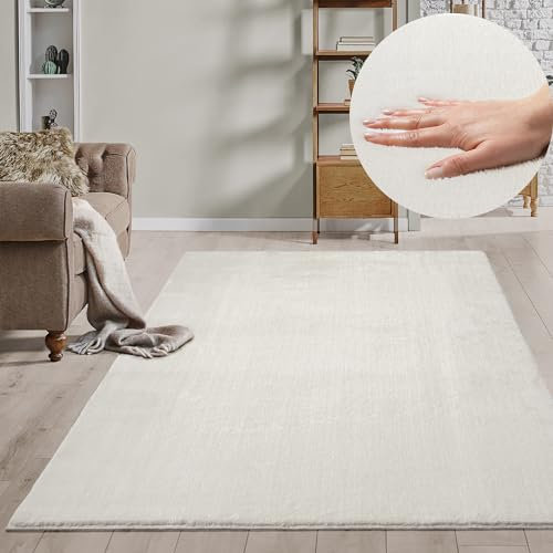 the carpet Relax Moderner Flauschiger Kurzflor Teppich, Anti-Rutsch Unterseite, Waschbar bis 30 Grad, Super Soft, Felloptik, Creme-2, 140 x 200 cm