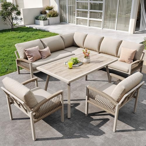YuQozii Divano da giardino a forma di L per 8 persone/struttura in ferro con cuscino beige/include 1 tavolo con piano in vetro effetto legno e 2 poltrone intrecciate a mano, resistente alle intemperie