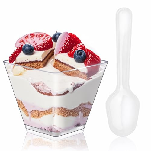 BEENNA 100 stycken dessertkoppar med skedar, 60 ml yoghurt parfaitbägare i plast för fester, mini dessertmuggar med skedar, dessertskyttbägare för pudding, moussetrök, frukt, dessert och glass