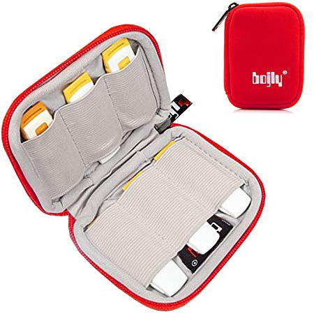 BOJLY Custodia per chiavette USB, Mini Borsa Accessori in Nylon Resistente con 6 Scomparti per Scheda SD, Chiave USB, Cavo per Auricolare e Disco Rigido Esterno, Rosso