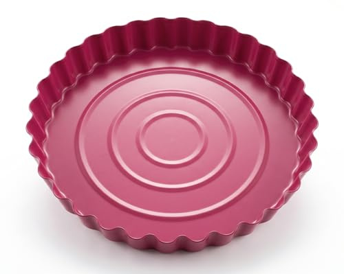 Wohnando Obstkuchenform 28 cm Backform aus Karbonstahl | Tarteform mit Antihaftbeschichtung & Wellenrand | Auflaufform rund für Quiche, Tarte, Kuchenboden | Kuchen Form ofenfest bis 230°C, Magenta