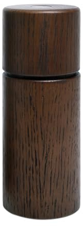 Crushgrind Bergen Gewürzmühle aus Holz mit Keramikmahlwerk | Salz und Pfeffermühle mit verstellbaren Mahlgrad für grobes Salz | Kräutermühle aus hochwertigen, nachhaltigen Materialien (Oak Smoked)