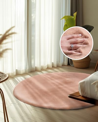 Qiyano Teppich Wanga Hochflor - Fellimitat, flauschig, weich, Soft, kuschelig, einfarbig, Pastell - Wohnzimmer, Schlafzimmer, Kinderzimmer, Büro - Farbe: Apricot, Größe: Ø 120 cm RUND