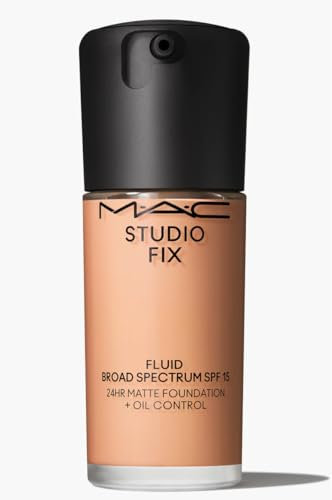 MAC - Studio Fix Fluid Foundation SPF 15 24h Matte + Fat Control, NW20 Beige