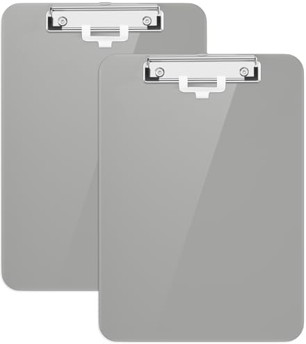 Hnogri plastklämbräda uppsättning av 2, standard A4 bokstavsstorlek klämbrädor för studenter, kontor och kvinnor, urklipp med pennhållare och låg profilklämma, storlek 30 x 22 cm, (grå)