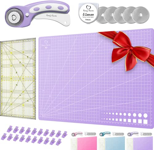 Honey's Heaven 45 mm Rollschneider Stoffschneider Set inkl. Schneideunterlage, Ersatzklingen, Stoffklammern, Patchwork-Lineal (Lavendel, Schneidematte im A3-Format)