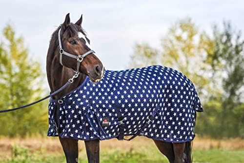 Start Fliegendecke für Pferde mit Halsteil & Bauchlatz – Atmungsaktive Ekzemerdecke | Insektenschutz Sommerdecke für Kaltblut & Warmblut (Dunkelblau/Weiß, 135 cm)