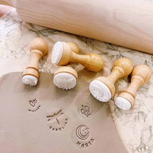 MONAMÍ - Sello personalizado para cerámica, jabones, arcilla.. Varios de modelos a elegir. Mango de madera y tamaño a elegir entre 2cm y 3cm diámetro. Producto artesanal realizado en España.