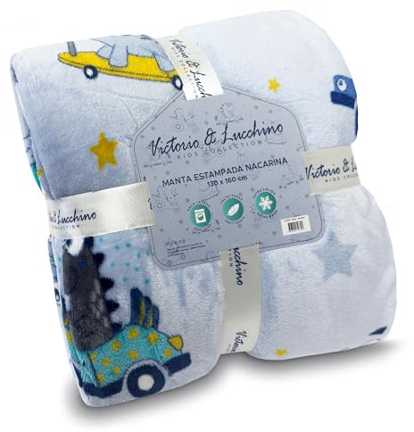 Victorio & Lucchino – Manta Infantil de Sedalina con Reverso de Sherpa a Contratono | Suave, Cálida y Ligera | Estampados Infantiles | Tamaño 130x160 cm (VL-80531-DINOS)
