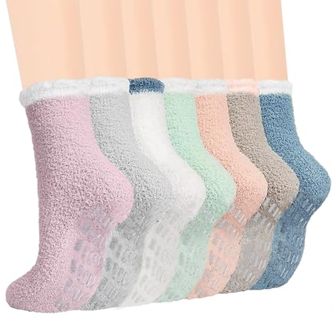 Qtuie Chaussettes Femme Chaussettes Antidérapantes Chaussette Chaude Peluche Chaussettes Thermiques de Sol Chaussette Polaire Chaussettes Antiderapante à la Maison Cadeau pour Femme 35-42