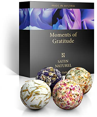 Satin Naturel 4 Luxuriöse BIO Badebomben Vegan - Wellness Geschenke für Frauen - Premium Badekugeln - Geburtstagsgeschenk für Frauen - Luxus-Geschenkbox Naturkosmetik