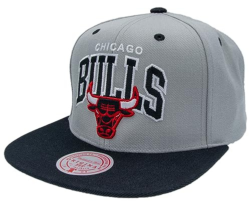 Mitchell & Ness Team Arch NBA Snapback - Chicago Bulls, Grey/Black
