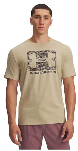 Under Armour Herren ABC Camouflage Boxed Logo Kurzarmshirt, leichtes, schnelltrocknendes Sportshirt mit geripptem Kragen, weiches Fitness Shirt aus Baumwollmix,Field Khaki / / Timberwolf Taupe,MD