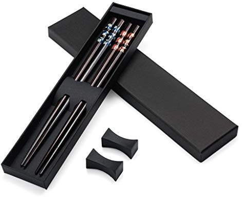 Haosell 2 paia di bacchette nere + 2 ripiani per bacchette naturali in legno ecologico in elegante scatola regalo in legno nero bacchette cinesi