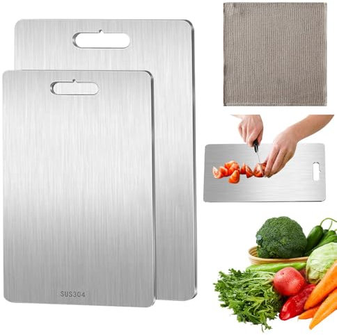 KBIBCK 2 Stück Titan Schneidebrett mit Scheuerschwamm, Titanium Cutting Board, Schneidebrett Edelstahl, Gewährleisten Ursprünglichen Geschmack der Zutaten, Cutting Board (Quadratisches Loch)