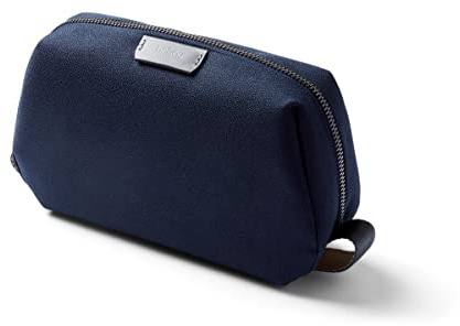Bellroy Toiletry Kit, borsa da viaggio per articoli per la persona in tessuto resistente all'acqua (articoli per la persona, profumo, accessori da barba, spazzola, spazzolino da denti) - Navy