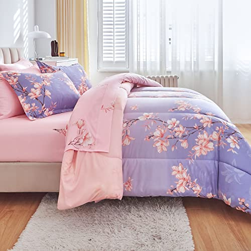 AIKASY Rosa och ljusblå drottning täcke set med lakan, säng i en påse 7-delar, grenar och blommor tryckdesign, ultramjukt dunalternativ sängkläder för alla årstider (drottning, blomstam)