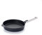Woll Diamond Logic XR Pro Flachpfanne - Induktiv -, Ø 24 cm, 5 cm hoch, mit abnehmbarem Edelstahlstiel - Geeignet für alle Herdarten, Aluminiumguss, Antihaft-Versiegelung, backofenfest, schwarz