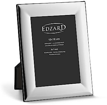 EDZARD Bilderrahmen Gela für Foto 13 x 18 cm, edel versilbert, anlaufgeschützt, Samtrücken, 2 Aufhänger, Fotorahmen zum Stellen oder Hängen