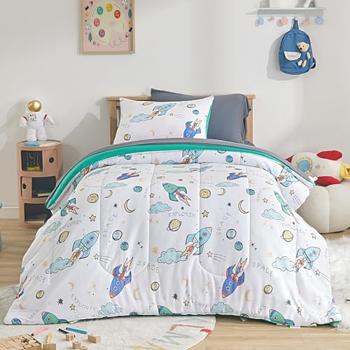 SLEEP ZONE Juego de edredón para niños, tamaño individual, ropa de cama de punto jersey, 5 piezas, edredón súper suave y transpirable con sábanas, fundas de almohada (Multi Rocket)