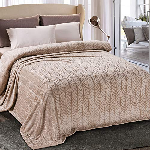 Whale Flotilla Flannel Fleece Double Size Blanket for Bed, 150x200 CM Soft Fluffy Velvet Bed Blanket with Decorative Vintage Pattern for All Season, Warm and Lightweight, Champagne