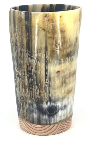Cuerno bebedor - Acabado Pulido/Rugoso con base de madera - Vaso de cuerno