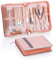 Coolzon Tagliaunghie Set Professionale, 26 Pezzi Set Manicure Tagliaunghie, Grooming Kit Strumenti per Manicure e Pedicure,Pulizia dei Tali, Sacchetti Zip Avanzati,Rosa