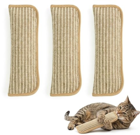 Trois jouets pour chat, dont un coussin pour chat avec herbe à chat et valériane, fabriqués en sisal doux, ces jouets allient divertissement et détente et sont parfaits pour les chatons.