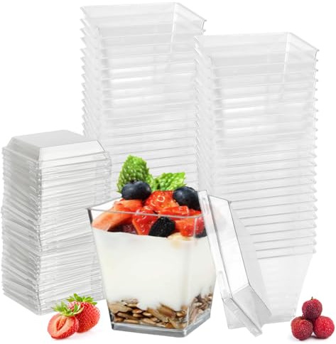 WEFHEF 50 Tazze da Dessert in Plastica con Coperchi, 240 ml/8 oz Coppe da Dessert Quadrate, Mini Bicchieri di Plastica per Dessert Riutilizzabili per Gelati Budini Mousse Feste Compleanni Matrimoni