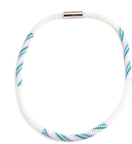 Häkelkette in kristall mit bunten Spiralen