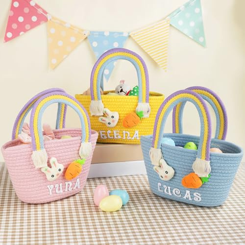Cesta de algodón personalizada para Pascua con conejito y insignia de zanahoria. Nombre personalizado. Cesta vacía con conejito tejido para Pascua. Asa arcoíris. Búsqueda de huevos de Pascua