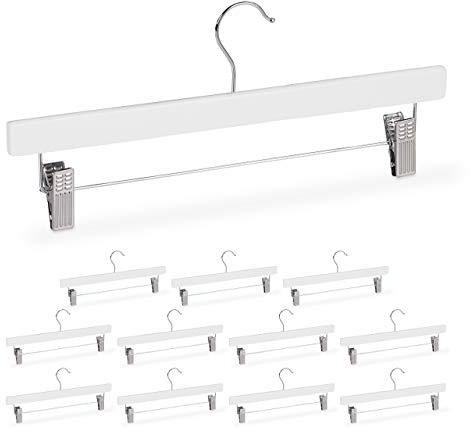 Relaxdays Hosenbügel Holz, 12 Stück, verstellbare & gummierte Clips, 360° drehbarer Haken, Rockbügel, 35,5cm breit, weiß