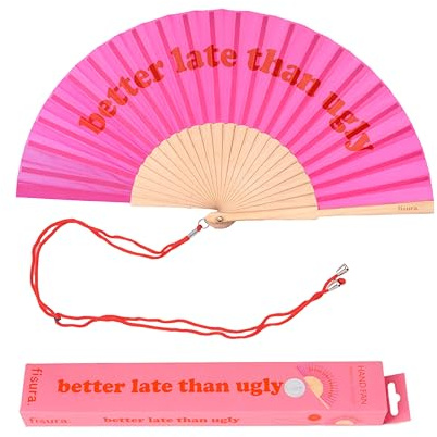 Fisura – Abanico original con mensaje “better late than ugly”. Abanico de madera moderno y colorido. Ventilador de mano rosa y rojo. Colgador incluido. Medidas: 42,5 x 23 cm