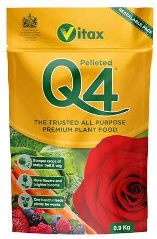 Vitax Q4 All Purpose Plant Food, Fertiliser Enriched With Organic Nutrients, More Flowers, Bigger Yields, Slow Release - 0.9Kg Pouch