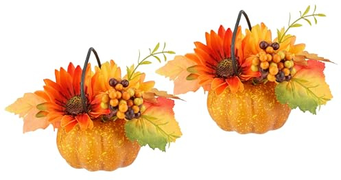 Konstblomarrangemang krysantemum i pumpa med bär, höstlöv, blad, blomma, dekoration, dekorativa blommor, arrangemang, halloween, höstblomma, höstdekoration, konstgjord blomma, konstgjord mittdel